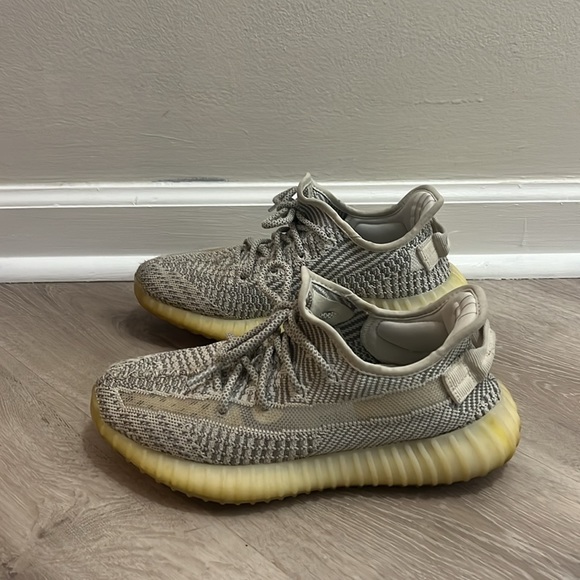 Adidas Yeezy bost 350 v2 yeshaya non-reflective - Picture 2 of 5
